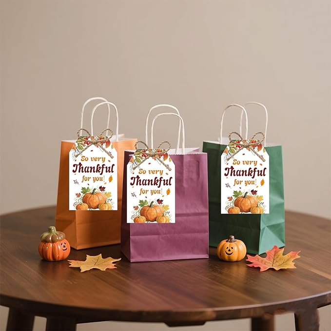 50Pcs Thanksgiving Gift Tags with String, 3.3x2.1 Inch So Very Thankful for You Tags with Pumpkin Leaf, Thanksgiving Name Tags for Gift Bags Fall Day Autumn Holiday Party Favors DIY Craft