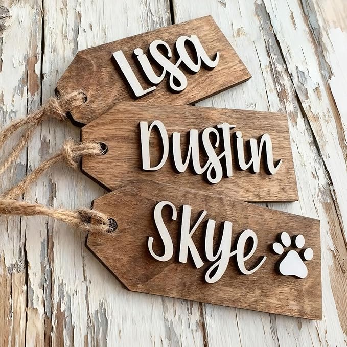 1Pcs Personalized Christmas Stocking Name Tags Custom Wooden Stocking Name Tag Customized Letters Tags Custom Xmas Stockings Hanging Tag Gifts for Christmas Stockings