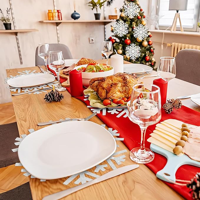 30Pcs Snowflake Paper Placemats Christmas Sliver Glitter Disposable Place Mats Winter Round Sparkle Decorative Table Chargers Xmas Snowflake Decoration for Holiday Festival Dining Tableware
